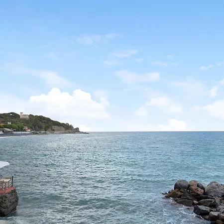 Il Gioiellino B Celle Ligure